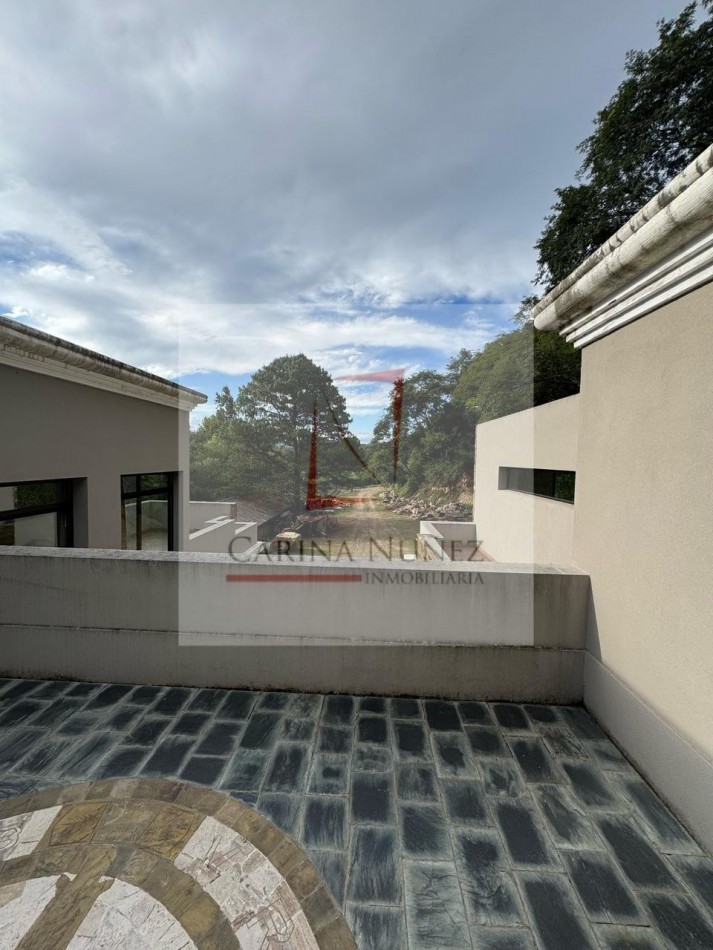 DUPLEX COMPLETAMENTE AMOBLADO 1 DORMI Z/UCASAL