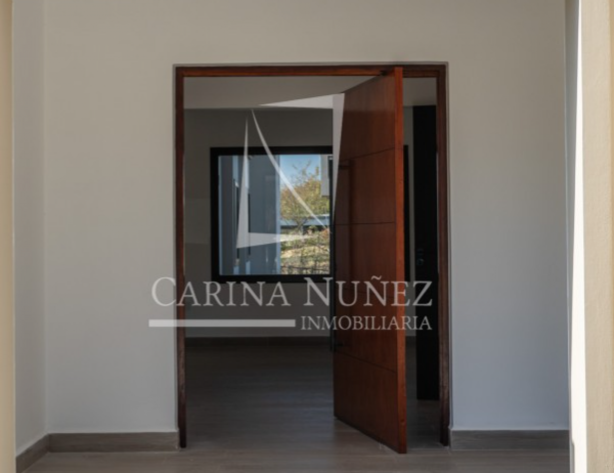 CASA EN EL PRADO ECO VILLAGE A ESTRENAR