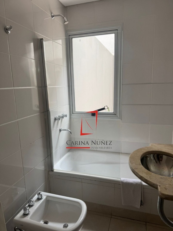 MONOAMBIENTE AMOBLADO CON PATIO EN PLANTA BAJA