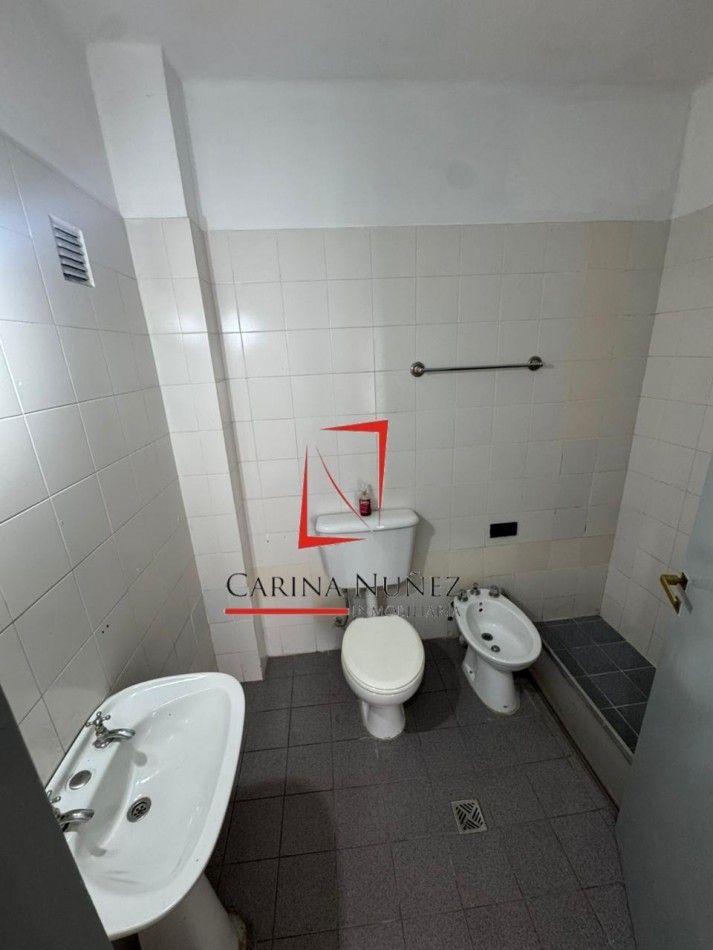 DEPARTAMENTO A UNA CUADRA PLAZA PPAL 3 DORM 2 BAÑOS DEPENDENCIA