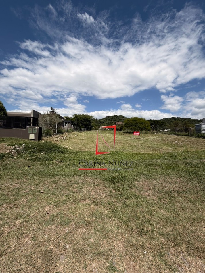 TERRENO EN BARRIO LAS VERTIENTES - VAQUEROS