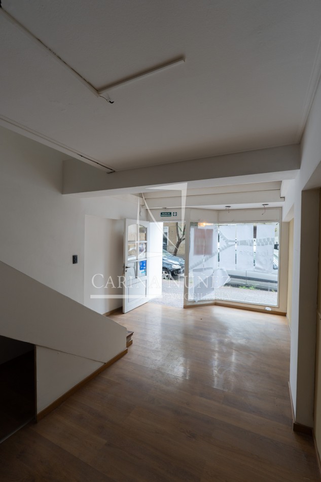  ALQUILER LOCAL CENTRICO CON ENTREPISO