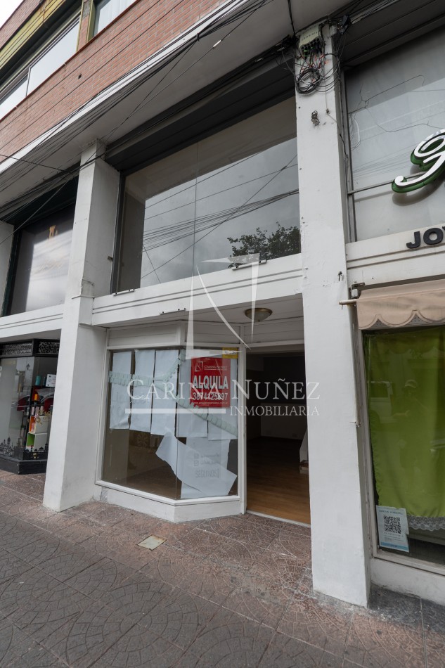  ALQUILER LOCAL CENTRICO CON ENTREPISO