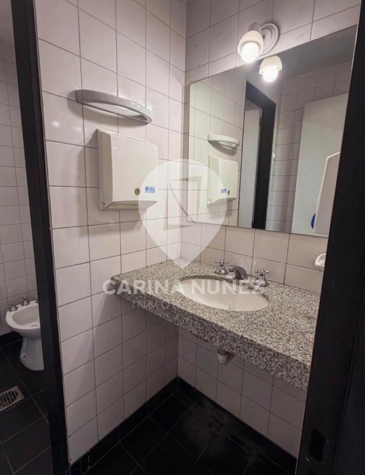 ALQUILER DE SALON EN PLENO CENTRO BEAUTY STREET 